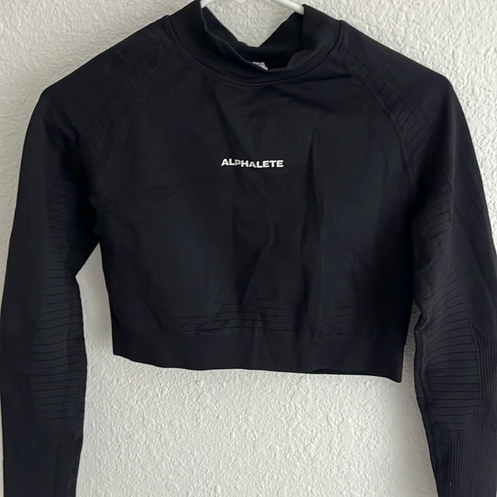 Alphalete athletic long sleeve top